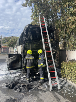 Buszban csaptak fel a lángok Pécsett