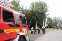 Szigetvári tűzoltók és az EON munkatársai közös gyakorlaton.