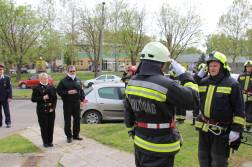 Koszorúzás és elismerések Flórián nap alkalmából