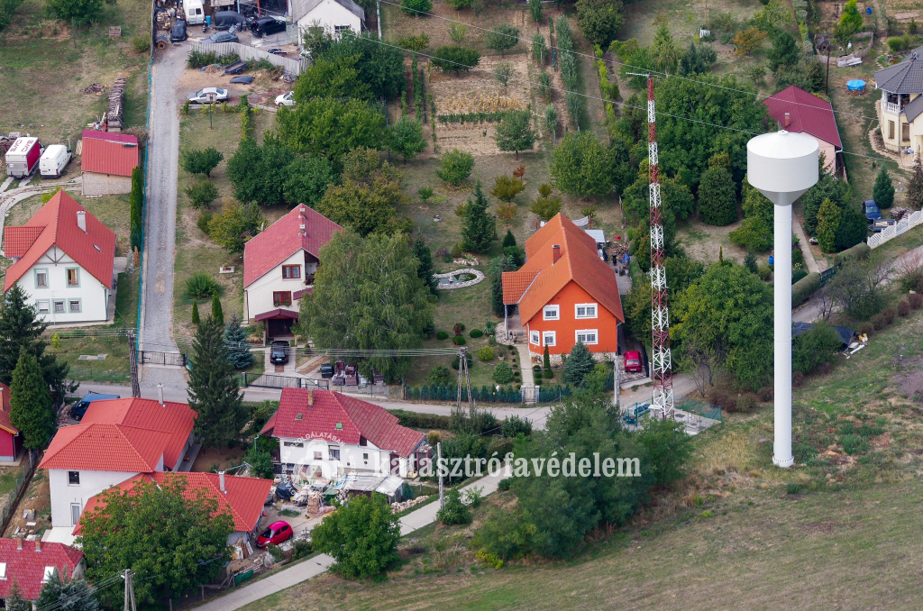 A gyakorlat a Mókus utcai hidroglóbusznál lesz.