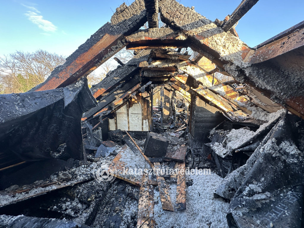 leégett tetőtér