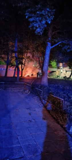 Pécsett három darab műanyag hulladékgyűjtő gyulladt ki.