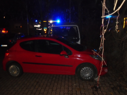 Szigetváron egy kisteherautó egy személyautónak ütközött.