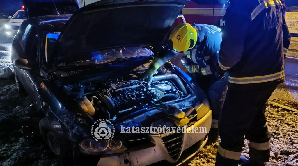 beavatkozó tűzoltók