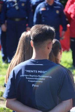 „Ments Meg!”