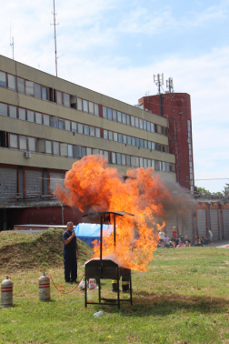 Idén is megnyíltak a szertárkapuk