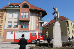 Koszorúzás és elismerések Flórián nap alkalmából