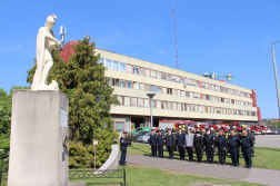 Koszorúzás és elismerések Flórián nap alkalmából